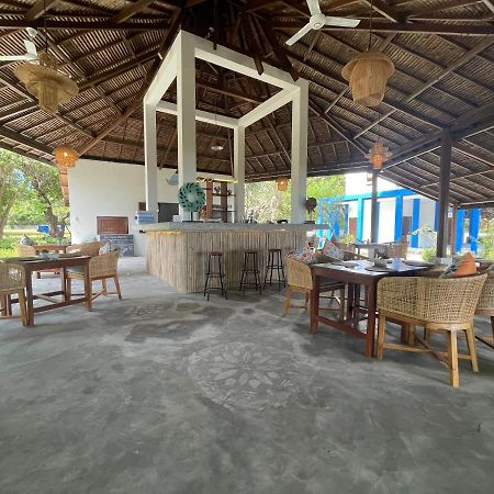 Blue Emocean Dive Resort Moyo Island 外观 照片